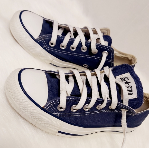 Converse Shoes - CONVERSE Navy Blue Classic Unisex Sneakers Men's 5 / Women's 7